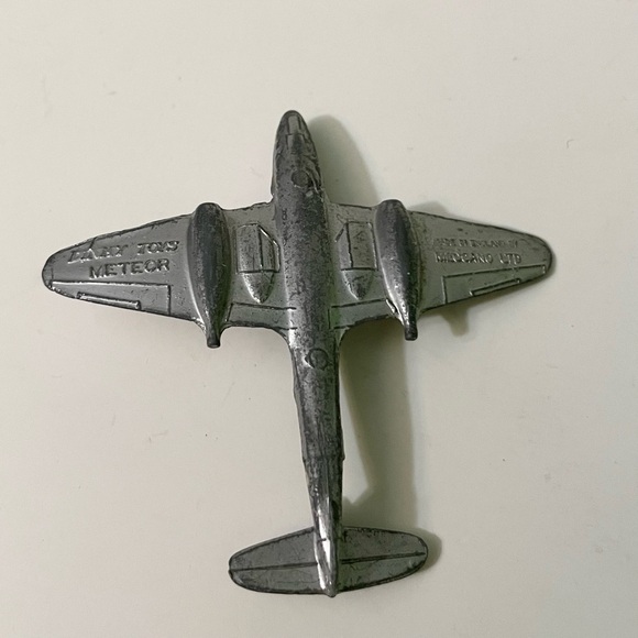 Dinky Toys Jet Aircraft Diecast Airplane - Picture 6 of 10